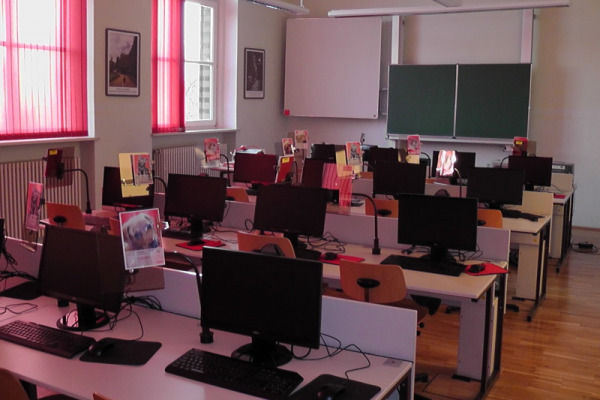 Medienkabinett Bild 2